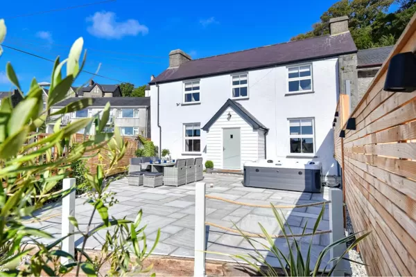 Outdoor Living